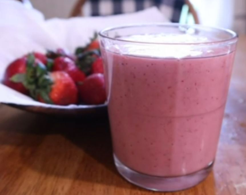The best strawberry banana smoothie of the 2025&nbsp;summer
